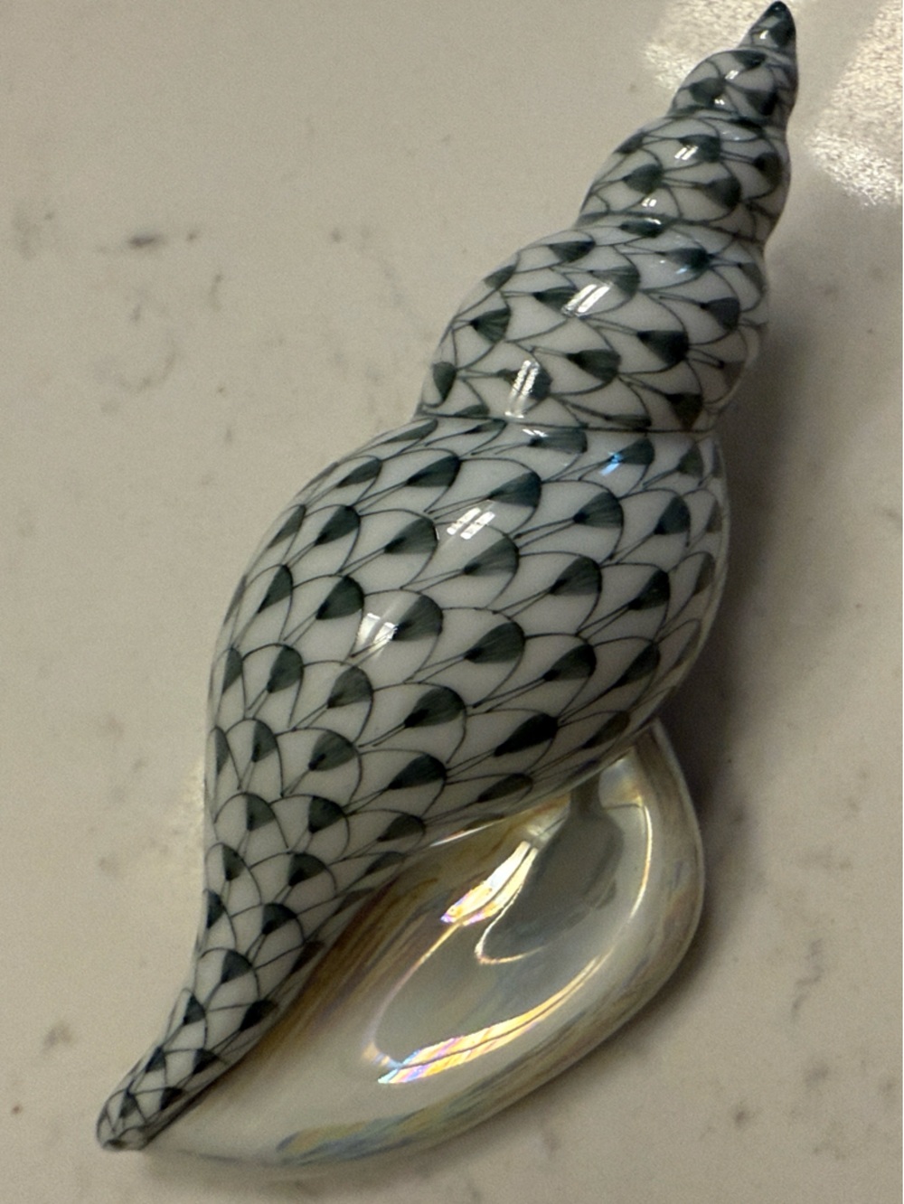 Herend Hungary Green and White Fishnet Shell Bird Figurine